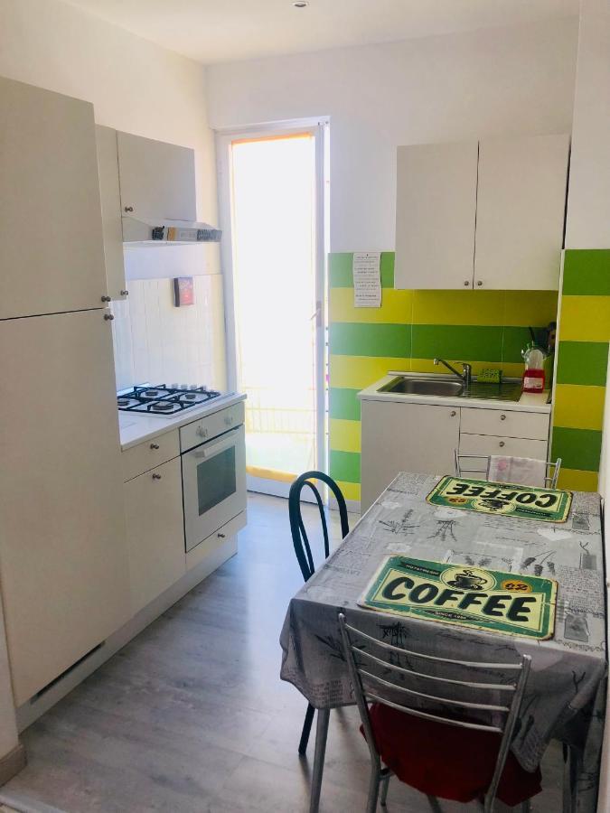 Peaceful Apartment 1 Minute Walk To The Beach Ventimiglia Eksteriør bilde