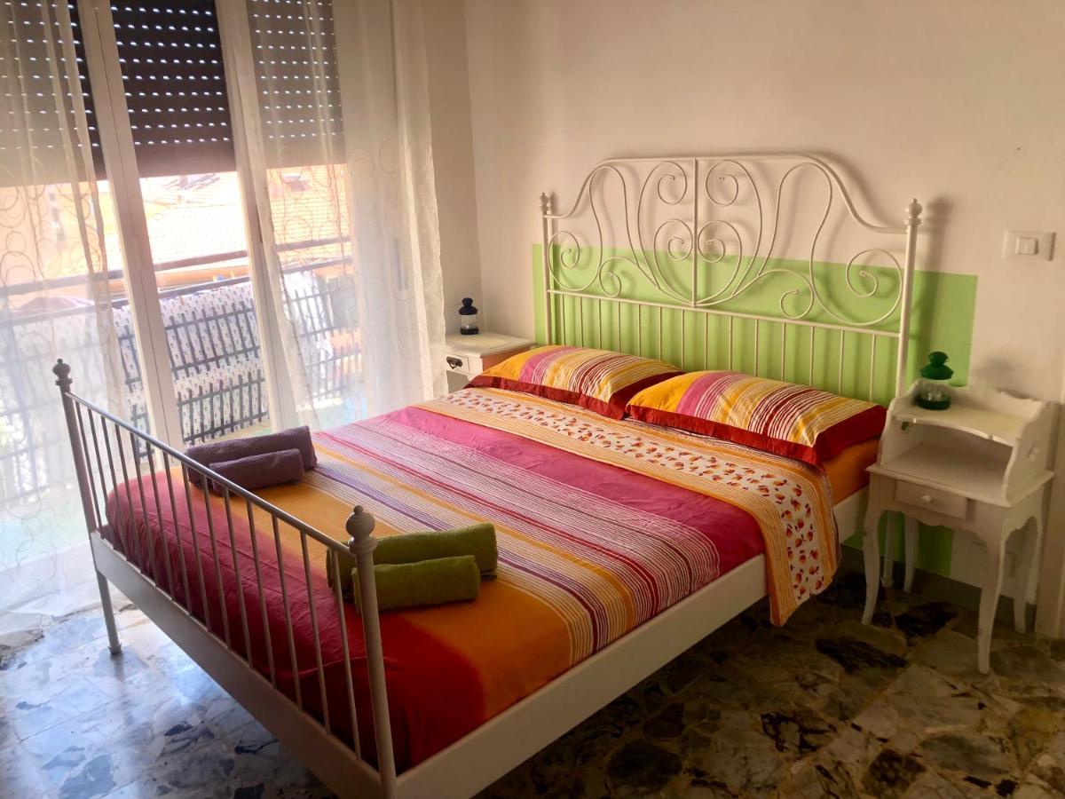 Peaceful Apartment 1 Minute Walk To The Beach Ventimiglia Eksteriør bilde