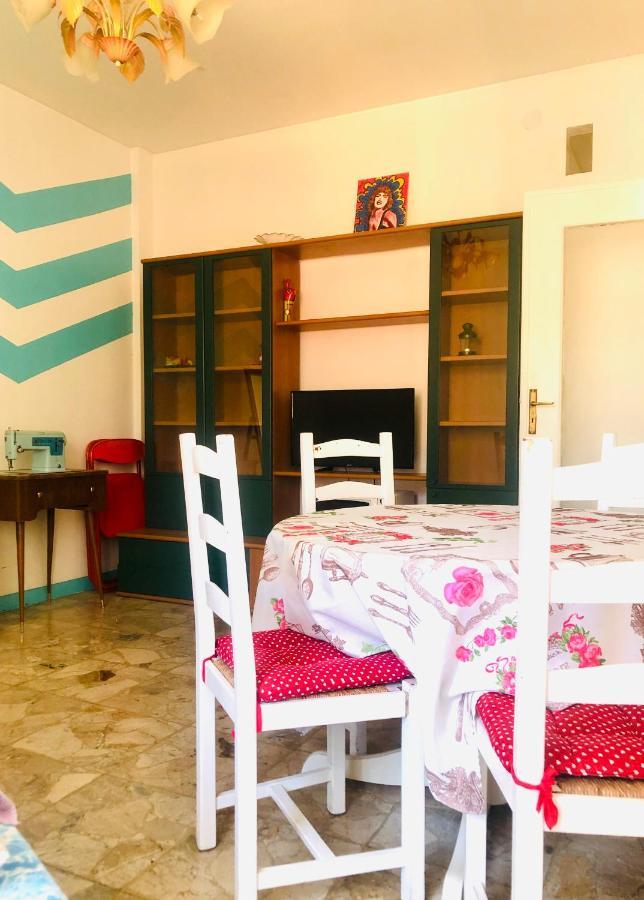 Peaceful Apartment 1 Minute Walk To The Beach Ventimiglia Eksteriør bilde